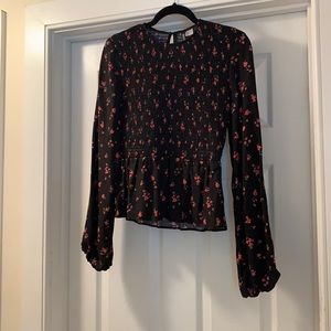 Worn once flowered flowy top